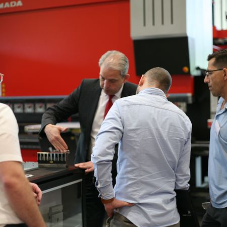 Hausmesse in Landshut – erleben Sie die ganze Vielfalt moderner Biegetechnologie!
