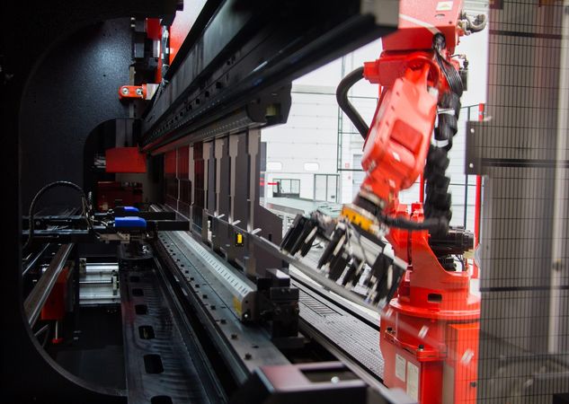 Industrial automation: AMADA solutions and innovation trends