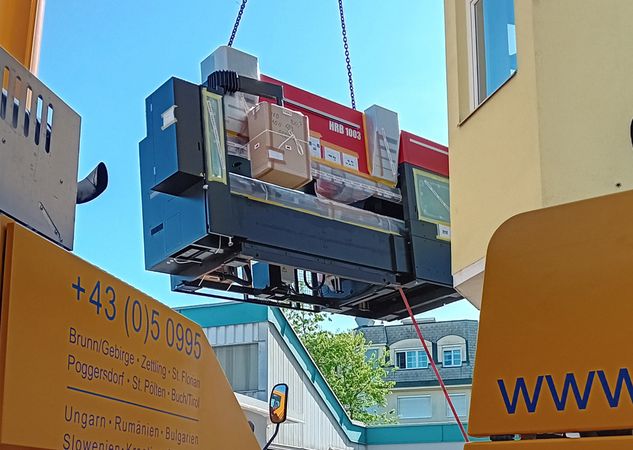 Machine delivery to MEDIADENT