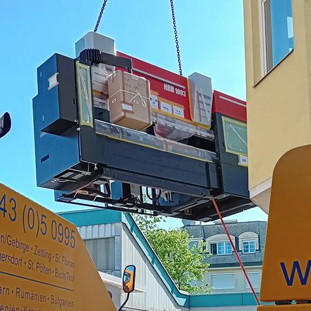 Machine delivery to MEDIADENT