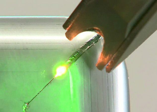 FLW-ENSISe: Perfekte Nähte dank pendelndem Laserstrahl (2/5)